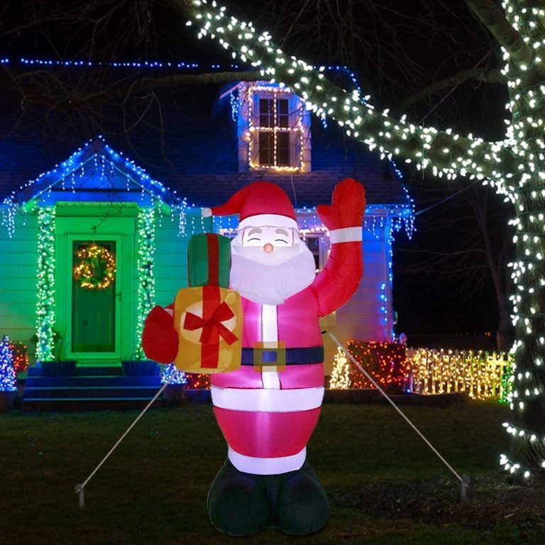 10 Cool Christmas Yard Inflatables to Impress Your Neighbors - Mad